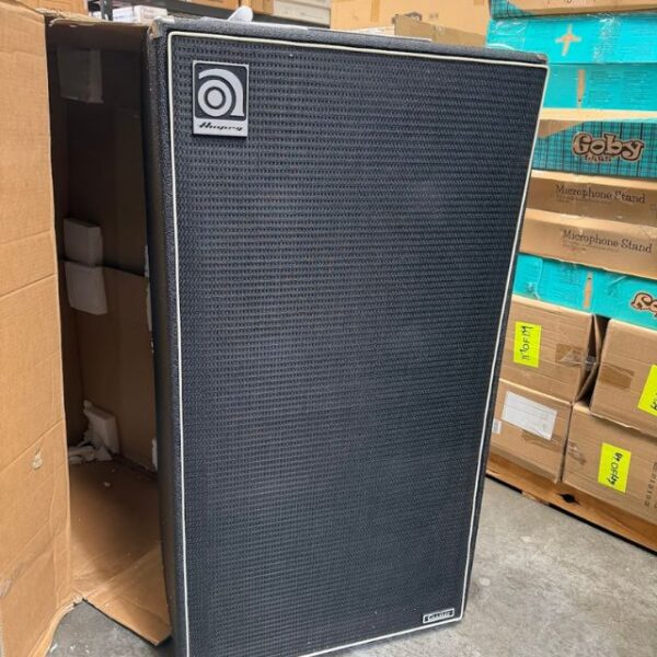 Ampeg SVT-810E 8x10 Bass Cabinet (B-Stock)